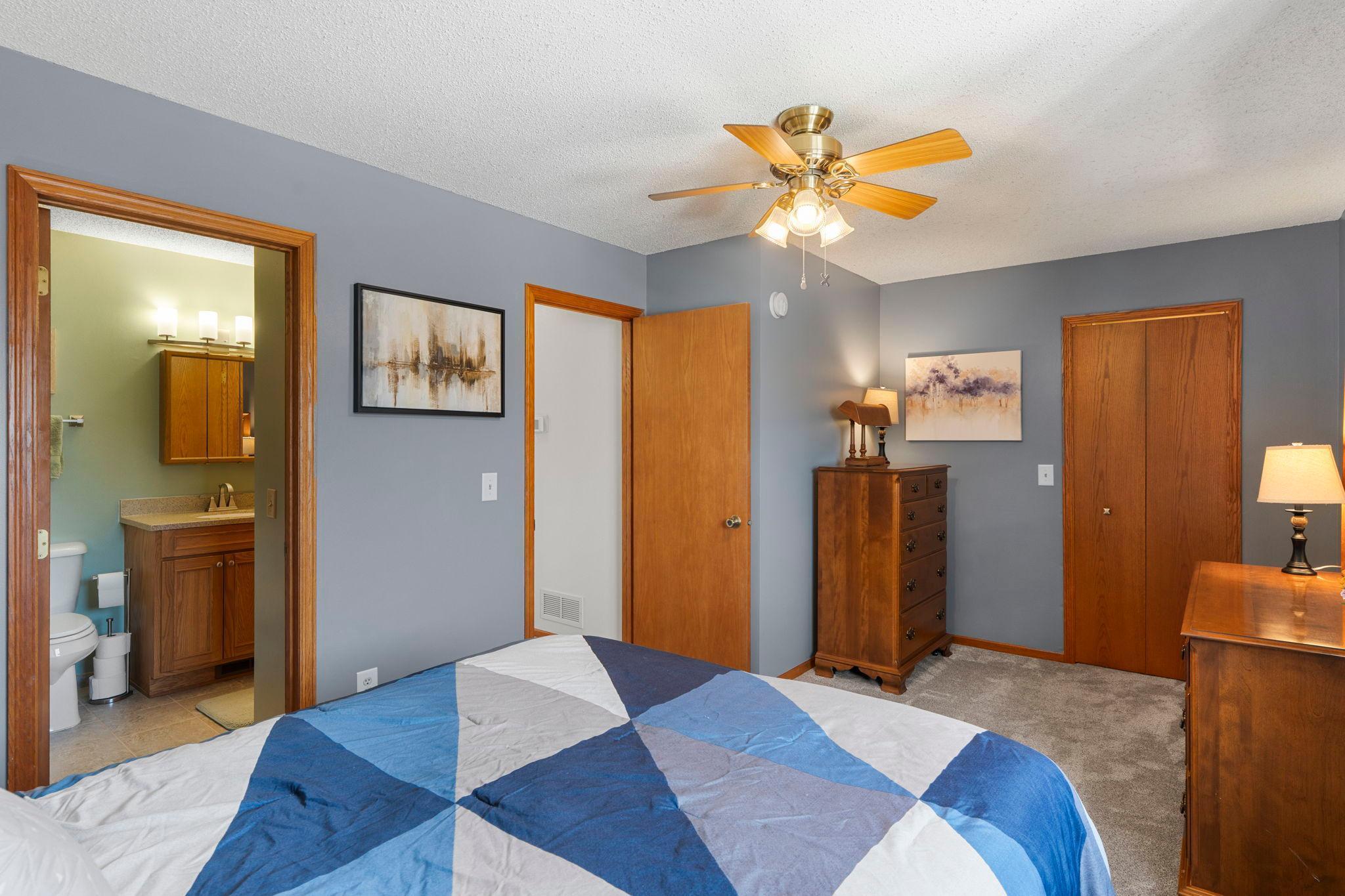 38-web-or-mls-6243 145th St N-312.jpg