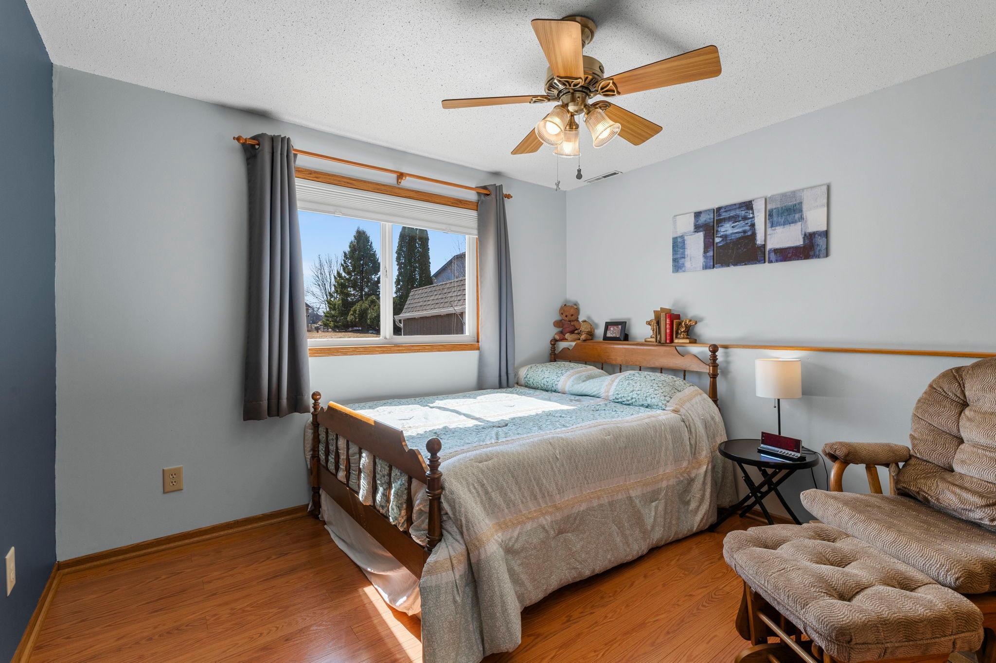 51-web-or-mls-6243 145th St N-382.jpg