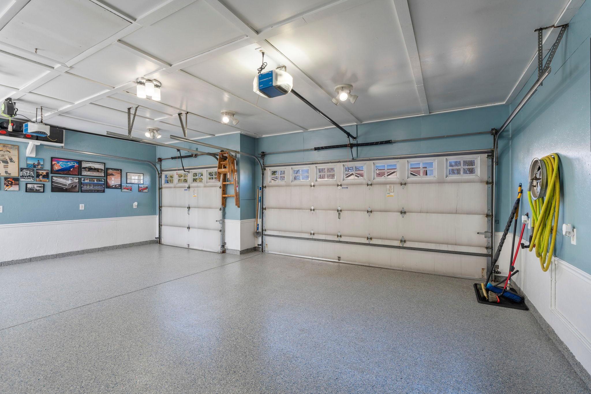 60-web-or-mls-6243 145th St N-192.jpg