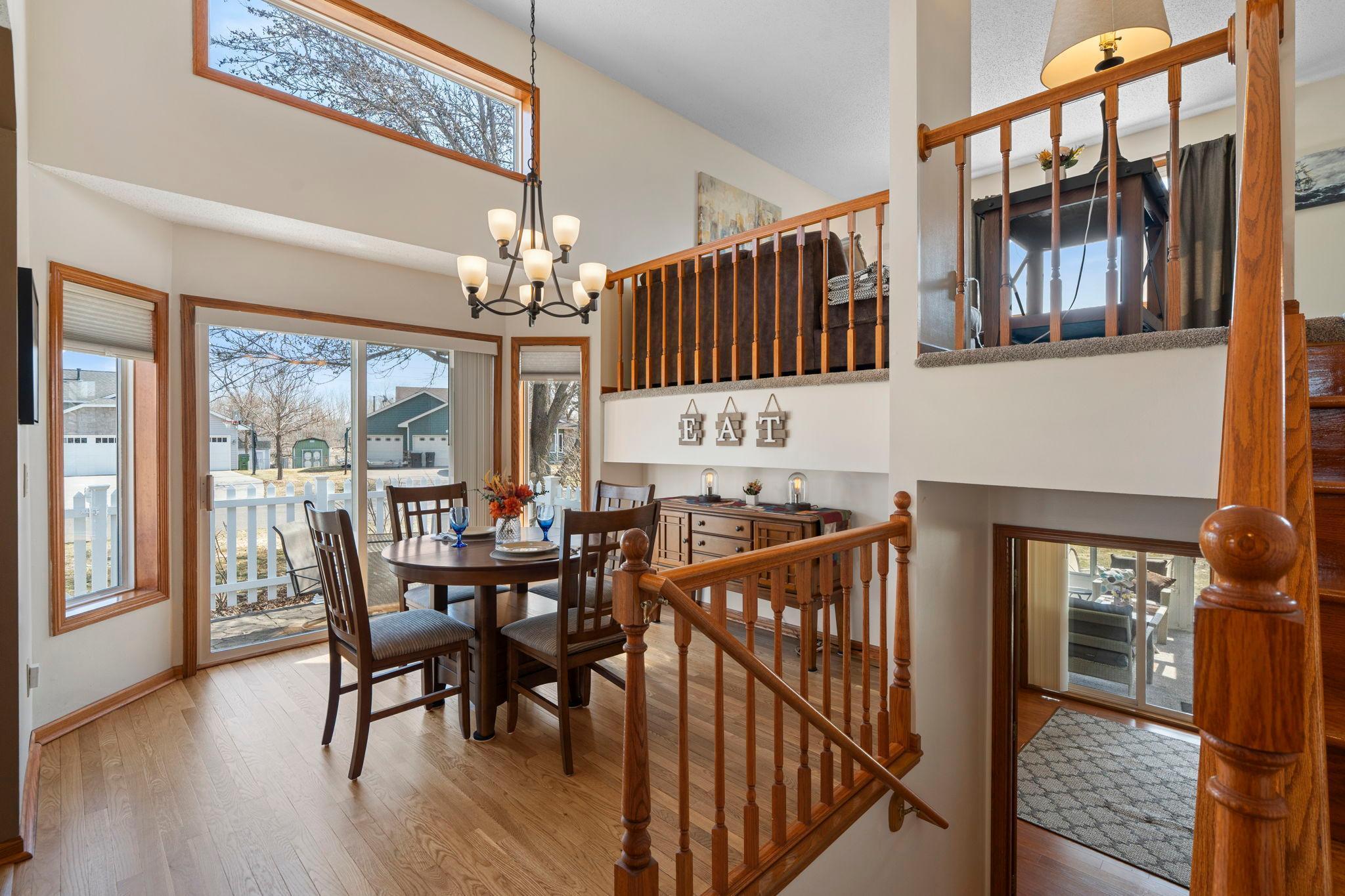 26-web-or-mls-6243 145th St N-262.jpg