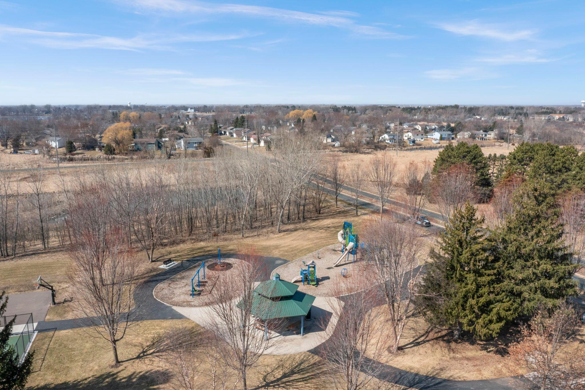 90-web-or-mls-6243 145th St N-57.jpg