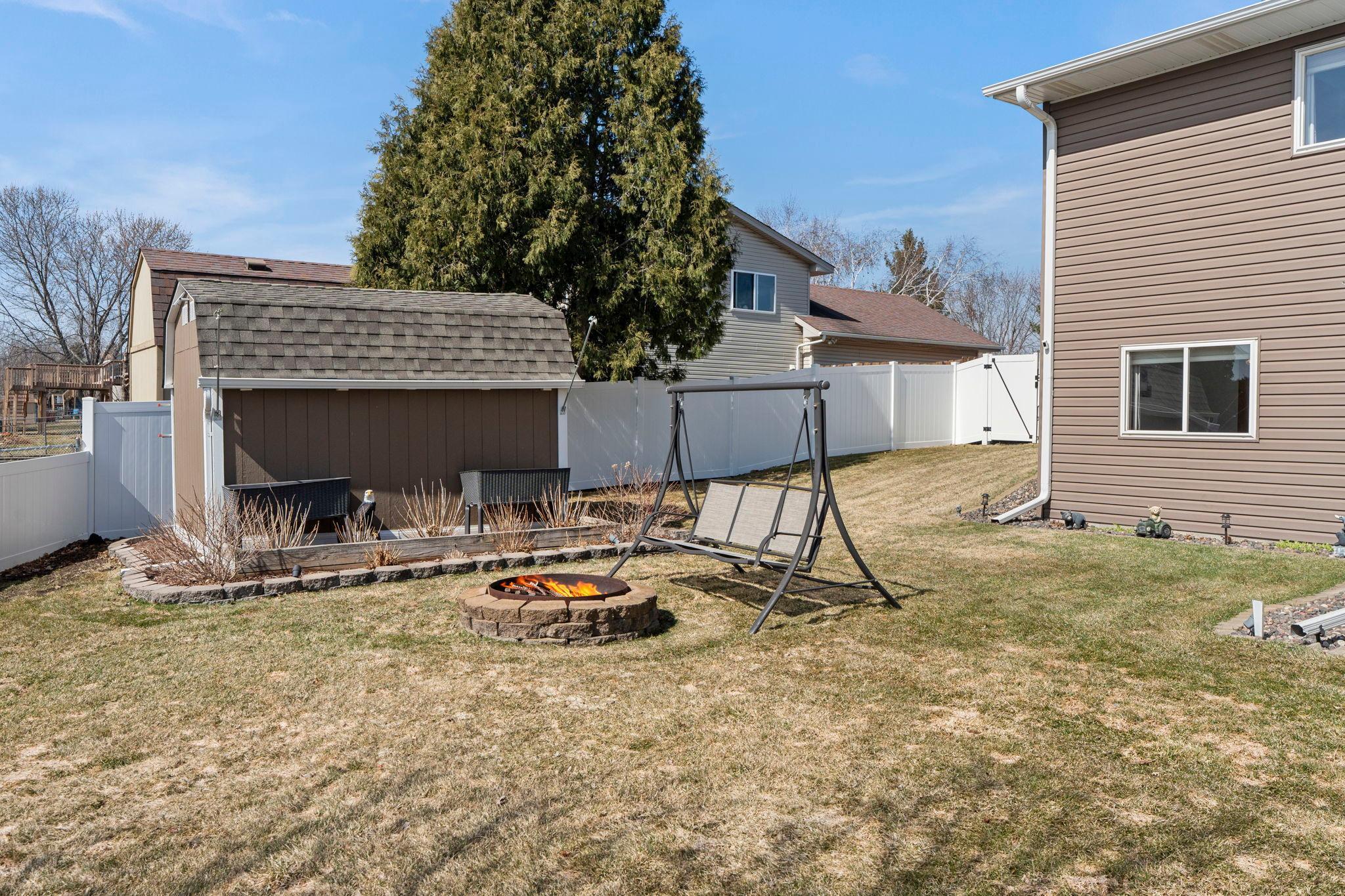 73-web-or-mls-6243 145th St N-145.jpg