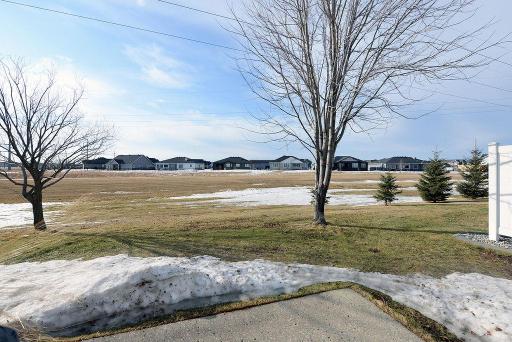 4615 Beach Lane S, Fargo, ND 58104