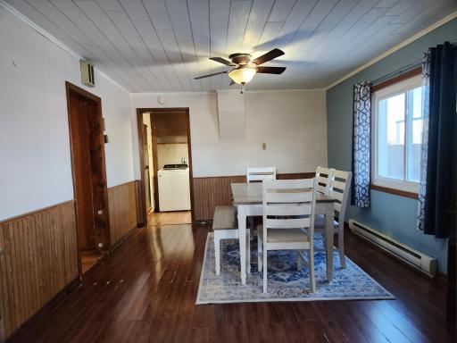 202 Langer Avenue S, Casselton, ND 58012