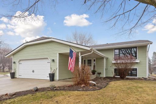Photo for 316 Lakeview Terrace Boulevard, Waconia, MN 55387 - listing #7021981 316 Lakeview Terrace Boulevard, Waconia, MN 55387