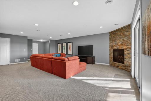 552 Panorama Circle NW, Rochester, MN 55901