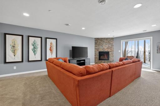 552 Panorama Circle NW, Rochester, MN 55901