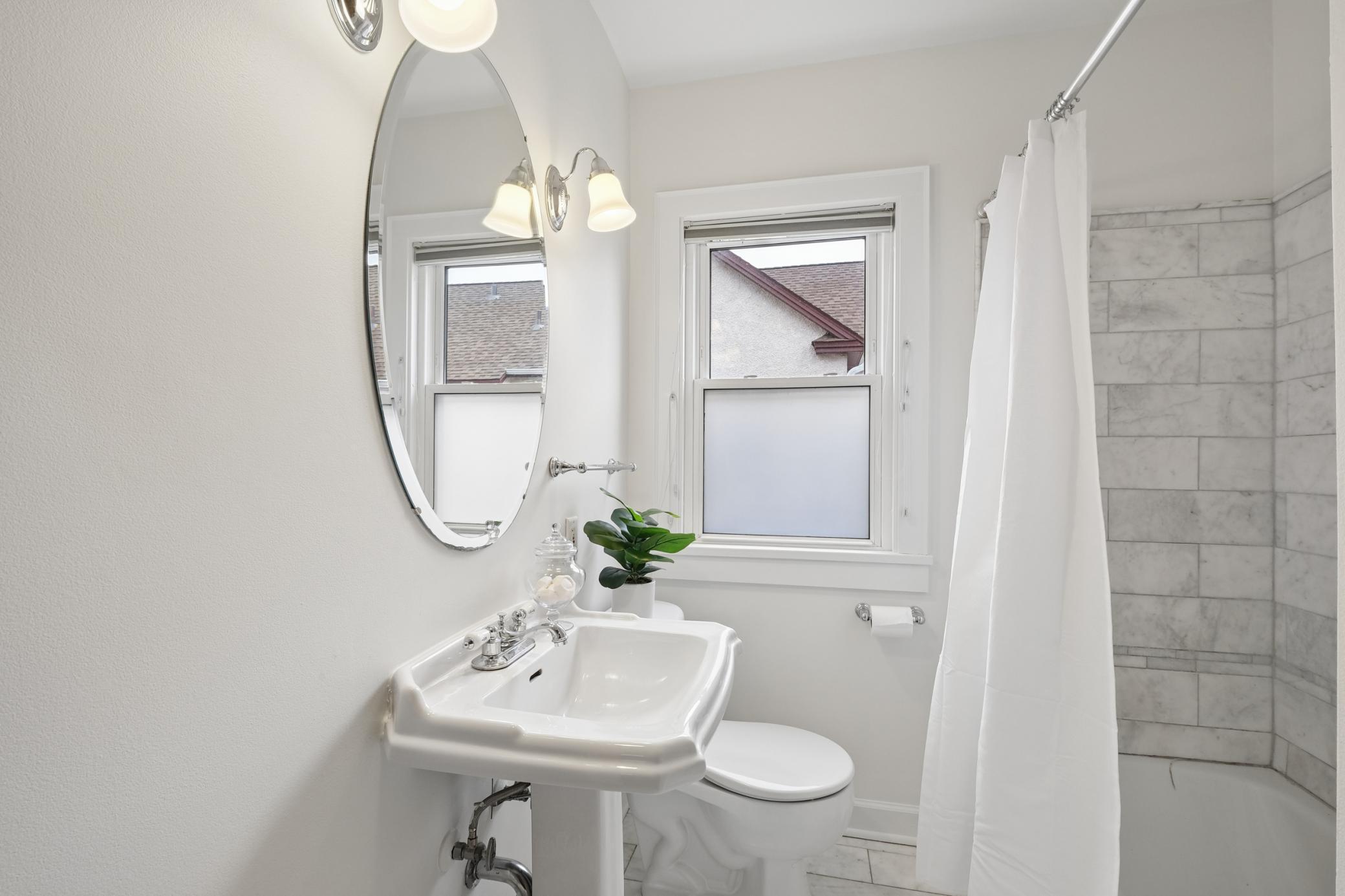 16_4344 vincent ave (46).jpg