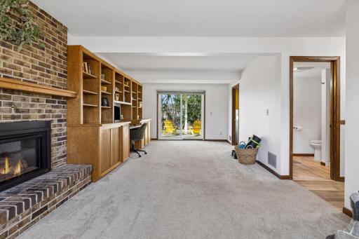 Great gas fireplace in walk-out lower level