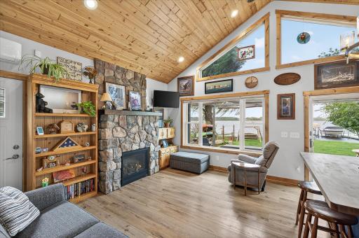 7177 Newcomb Avenue NW, Annandale, MN 55302