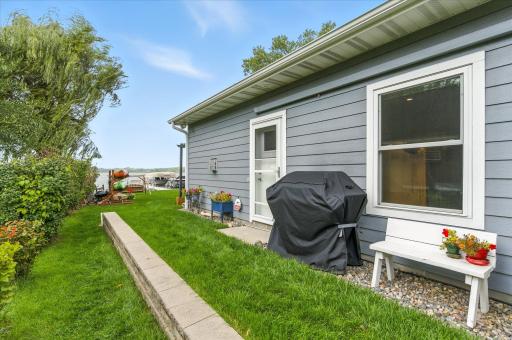 7177 Newcomb Avenue NW, Annandale, MN 55302