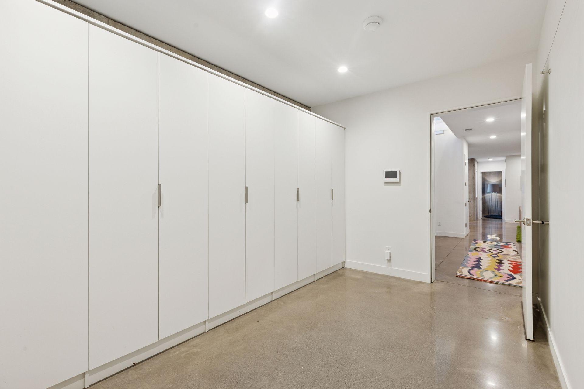 4043 Abbott Avenue South - Spacecrafting - 0059.jpg