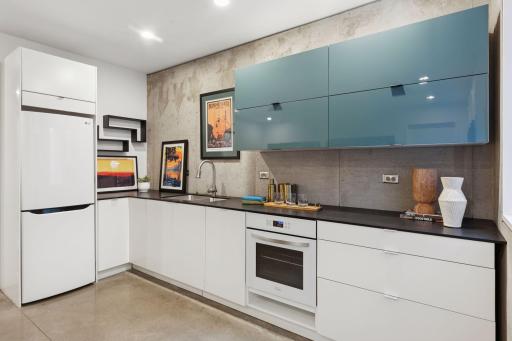 4043 Abbott Avenue South - Spacecrafting - 0053.jpg