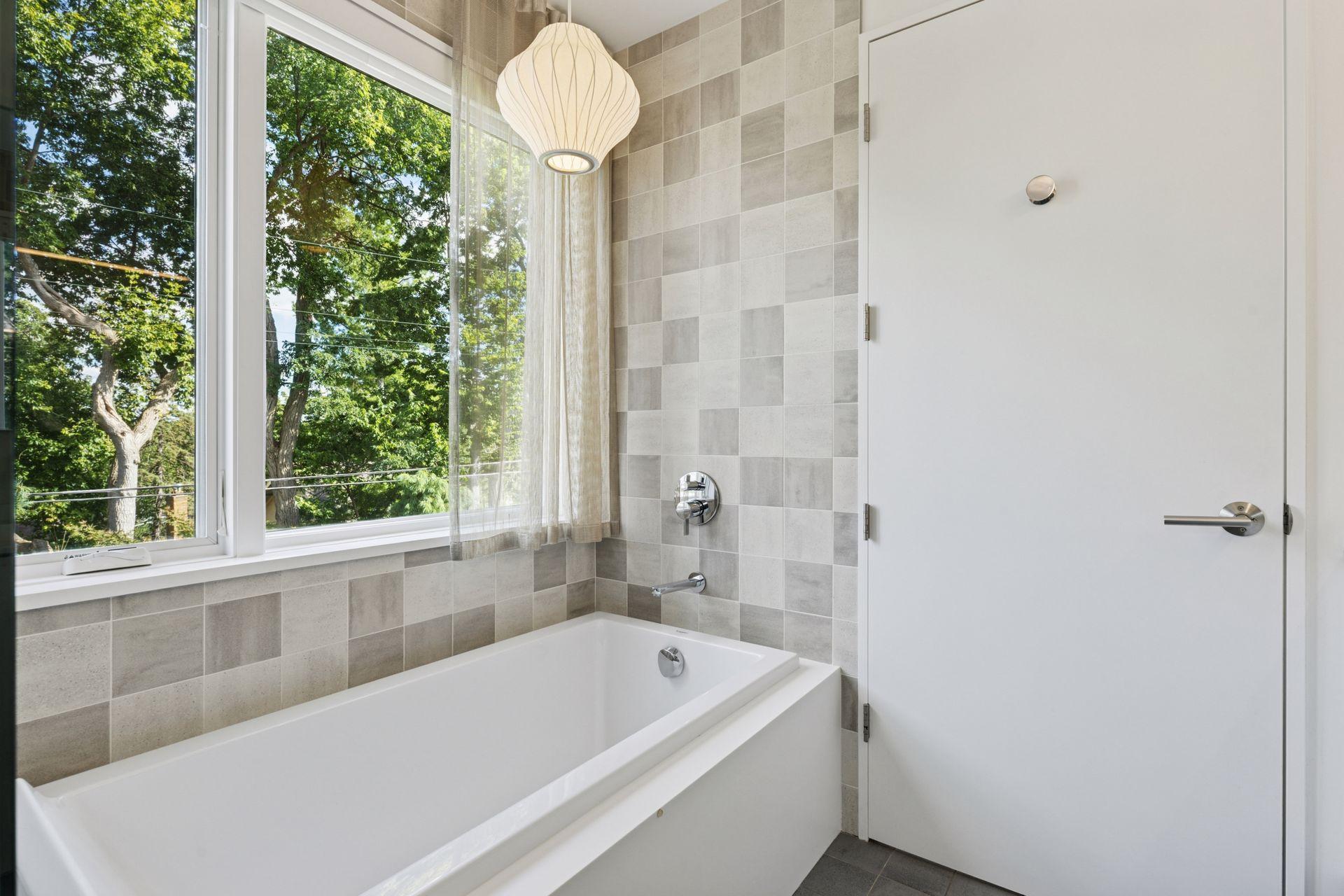 4043 Abbott Avenue South - Spacecrafting - 0041.jpg