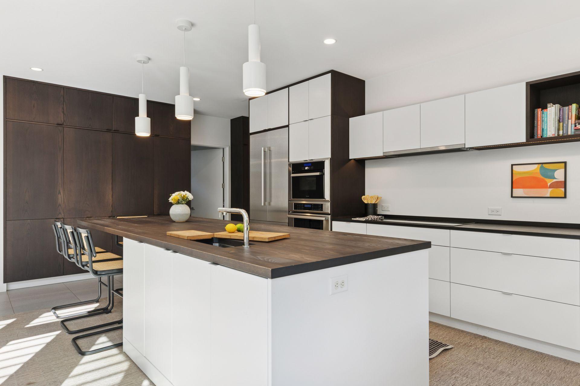 4043 Abbott Avenue South - Spacecrafting - 0026.jpg