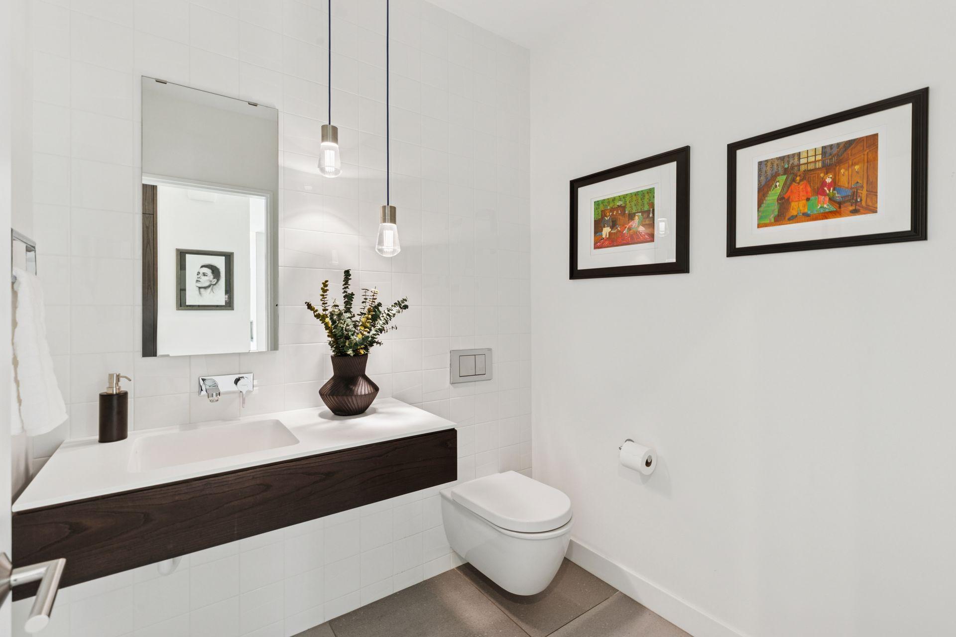 4043 Abbott Avenue South - Spacecrafting - 0009.jpg