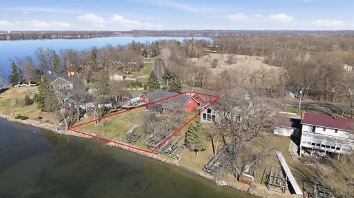 100' on Detroit Lake