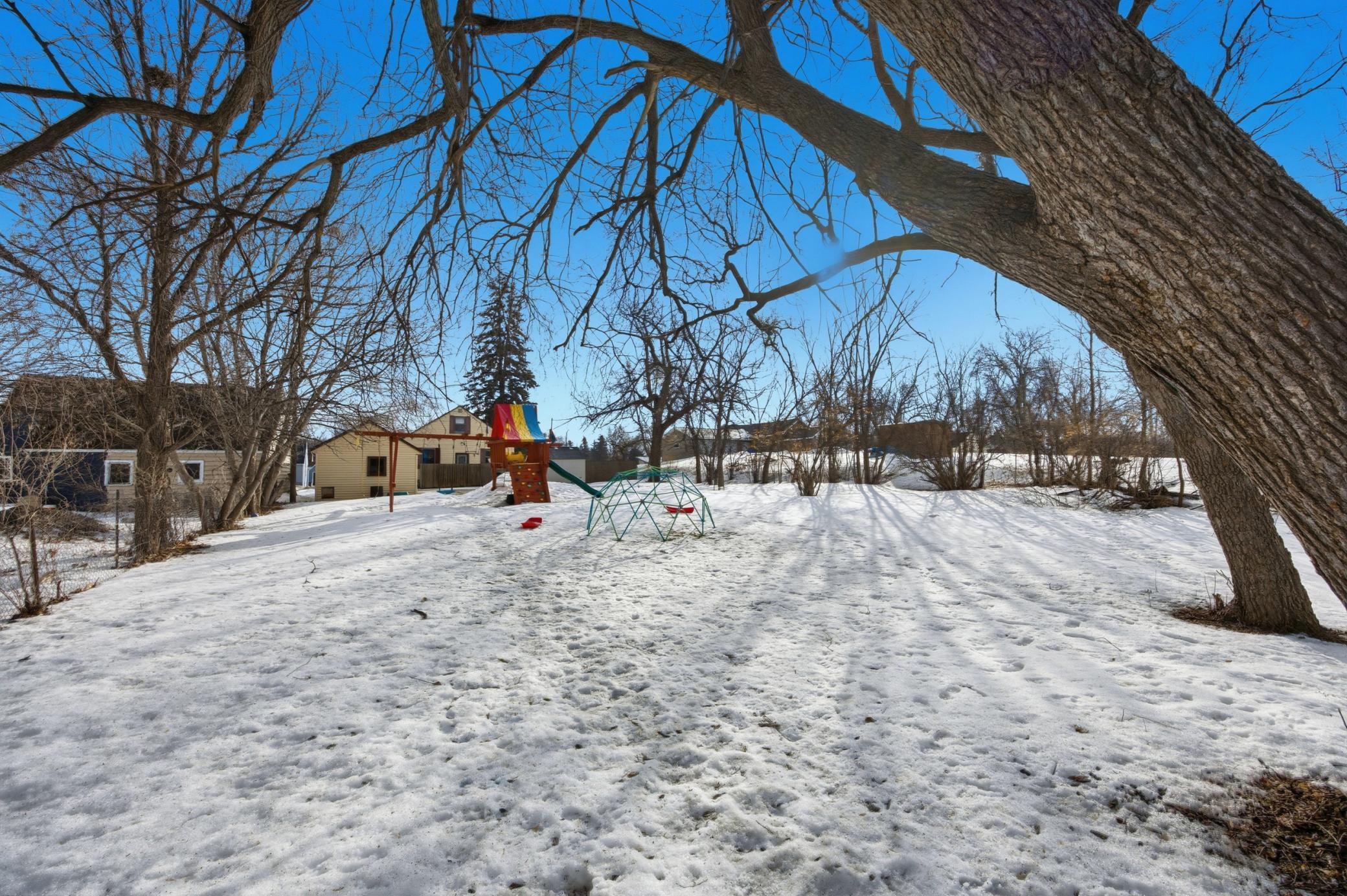 Extra large lot with .41 acres(approx.)