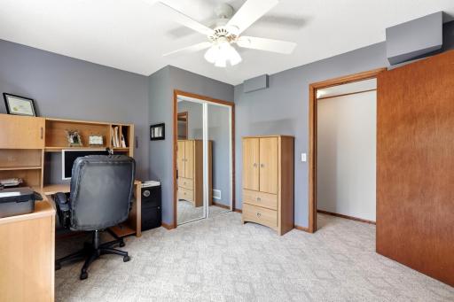 1136 Westbury Circle, Saint Paul, MN 55123