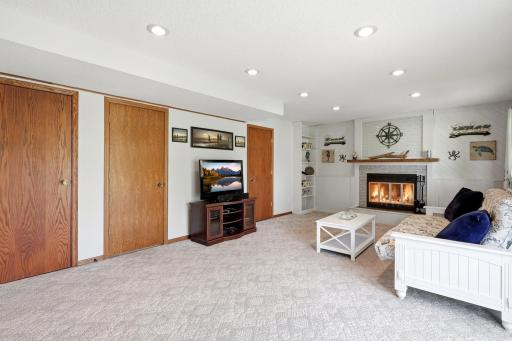 1136 Westbury Circle, Saint Paul, MN 55123