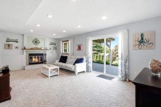 1136 Westbury Circle, Saint Paul, MN 55123
