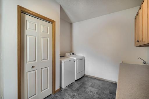 2755 Faulkner Drive, Chaska, MN 55318
