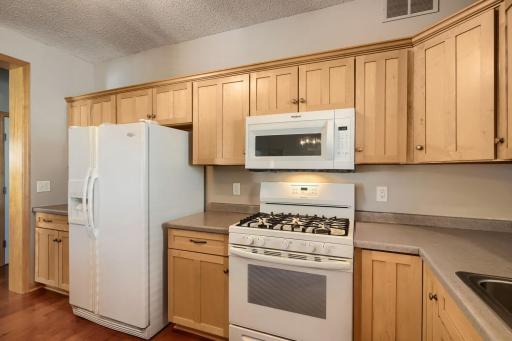 2755 Faulkner Drive, Chaska, MN 55318