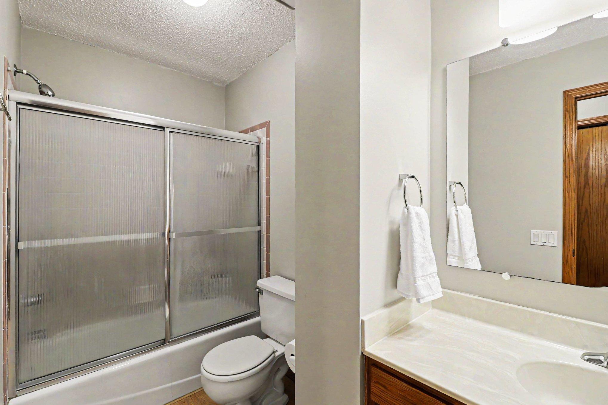 Full bath upstairs