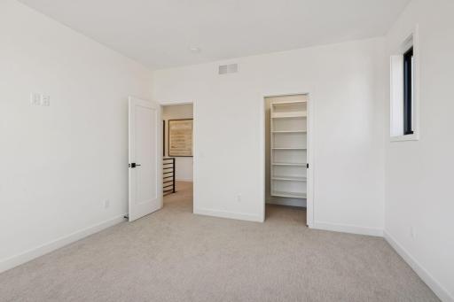 6136 Oaklawn Avenue, Edina, MN 55424