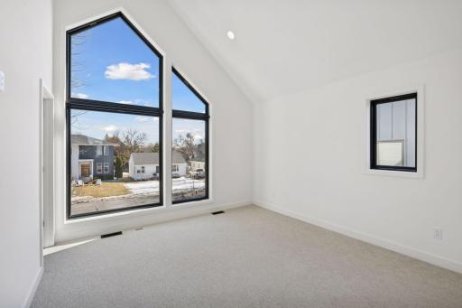 6136 Oaklawn Avenue, Edina, MN 55424