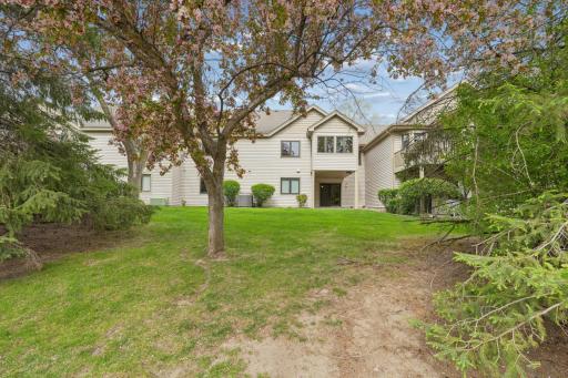 13530 Parkwood Drive, Burnsville, MN 55337