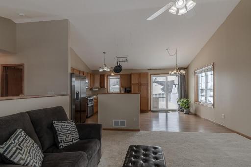 612 Saint Andrews Drive, Mankato, MN 56001