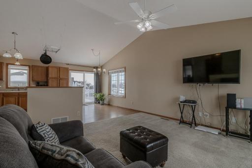 612 Saint Andrews Drive, Mankato, MN 56001