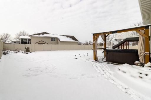 612 Saint Andrews Drive, Mankato, MN 56001