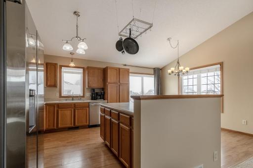 612 Saint Andrews Drive, Mankato, MN 56001