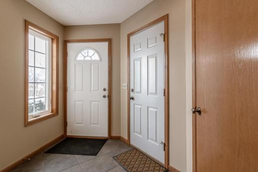 612 Saint Andrews Drive, Mankato, MN 56001