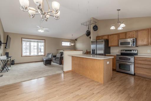 612 Saint Andrews Drive, Mankato, MN 56001