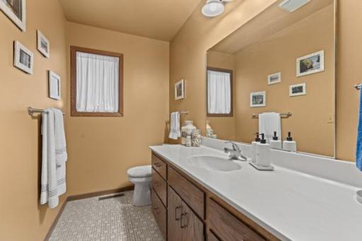 96 Kimberly Court SW, Pine Island, MN 55963