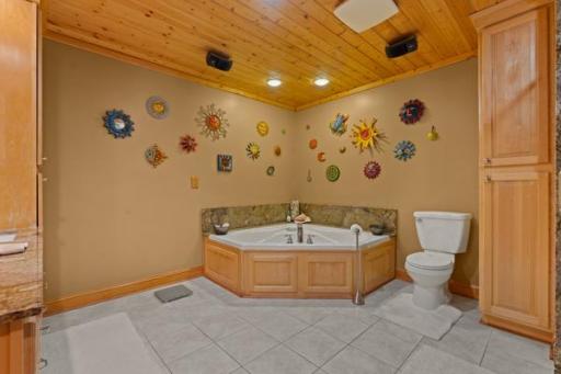 96 Kimberly Court SW, Pine Island, MN 55963