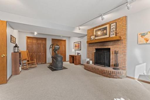 96 Kimberly Court SW, Pine Island, MN 55963