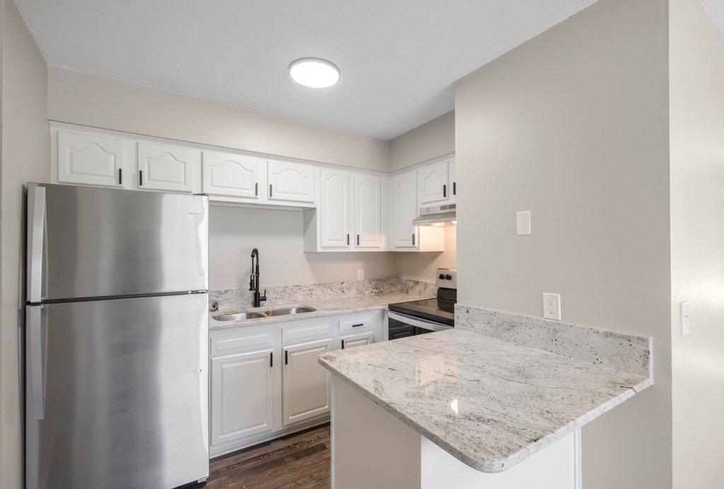 upper unit 2 bedroom