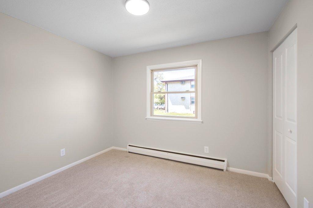 upper unit 2 bedroom