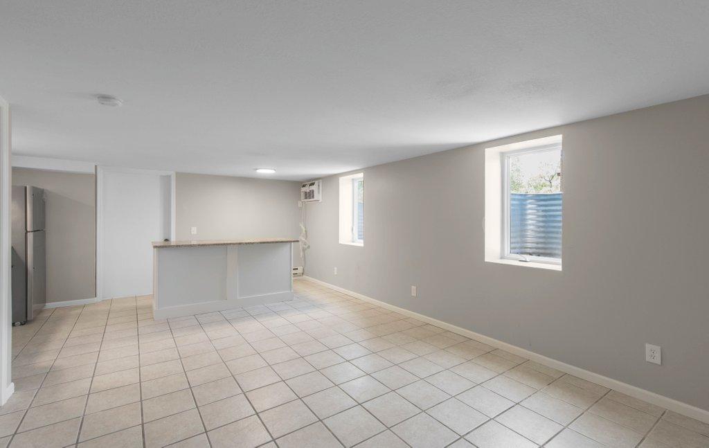Lower unit 2 bedroom