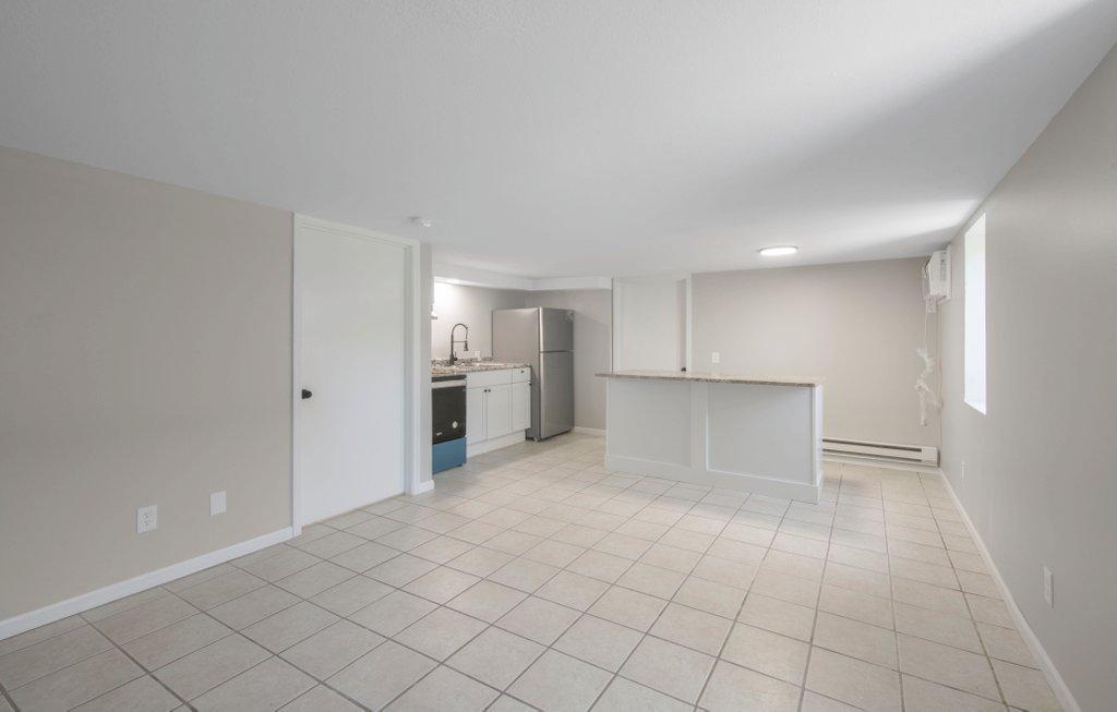 Lower unit 2 bedroom