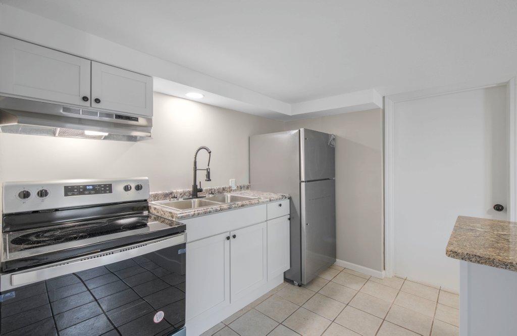 Lower unit 2 bedroom