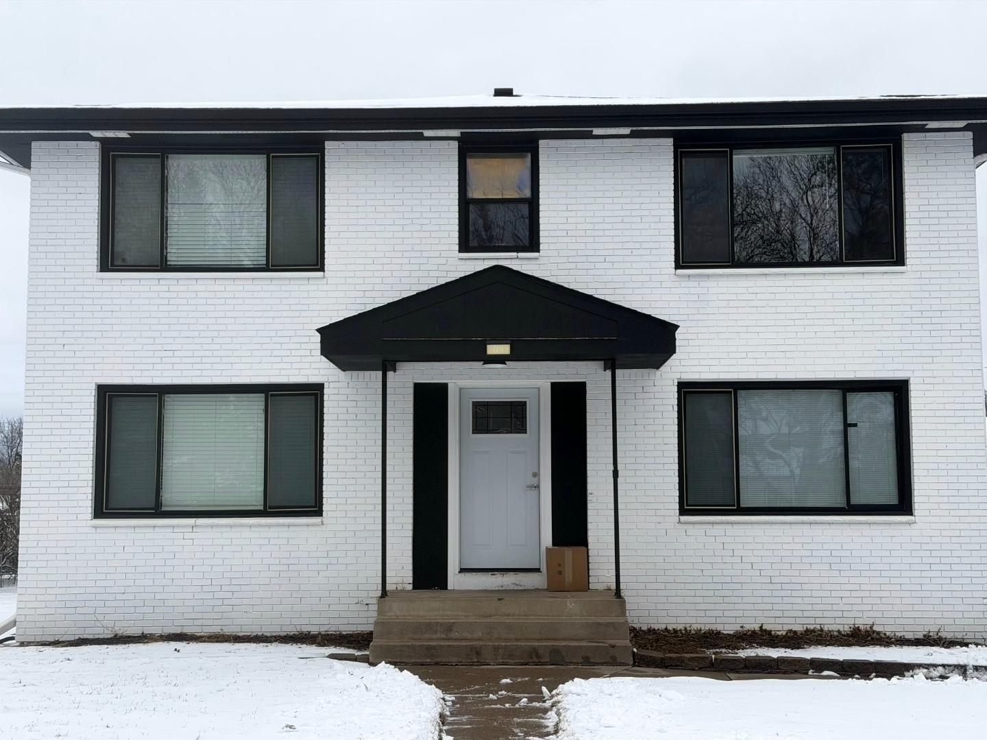 Low maintenance brick
