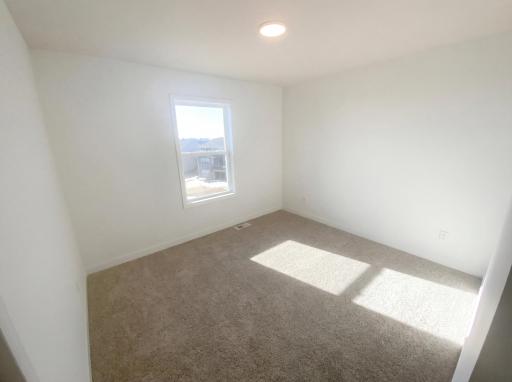 20333 Gadget Circle, Lakeville, MN 55044