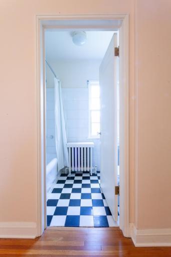 Second Level Full Bath at Front of Home.jpg