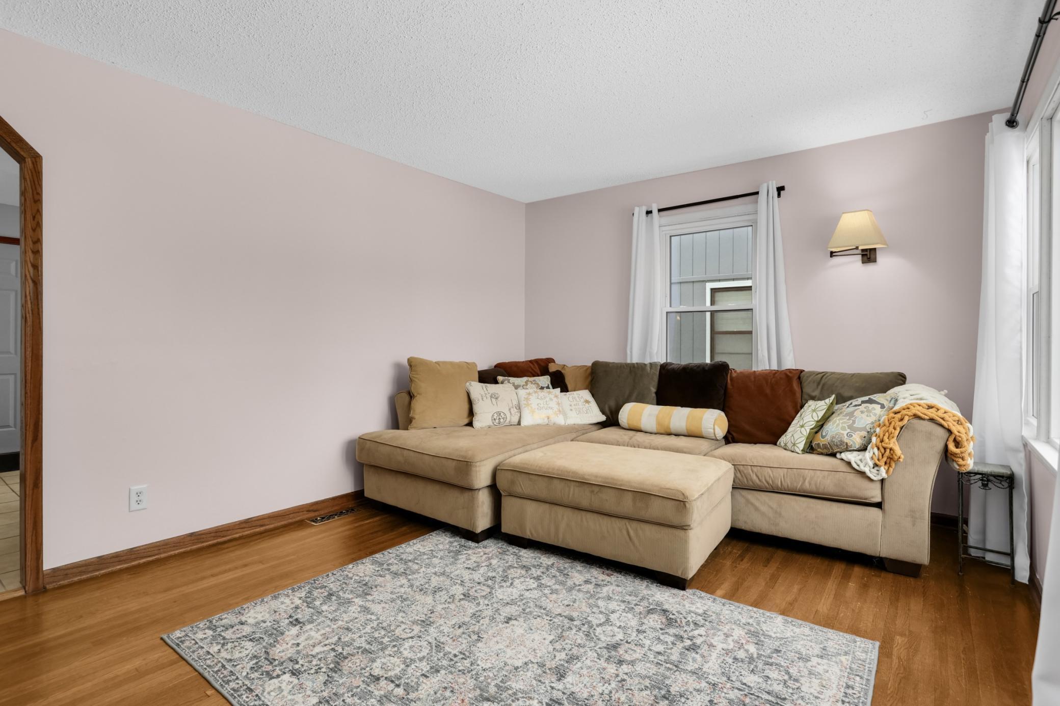 2751 York Avenue N, Robbinsdale, MN 55422