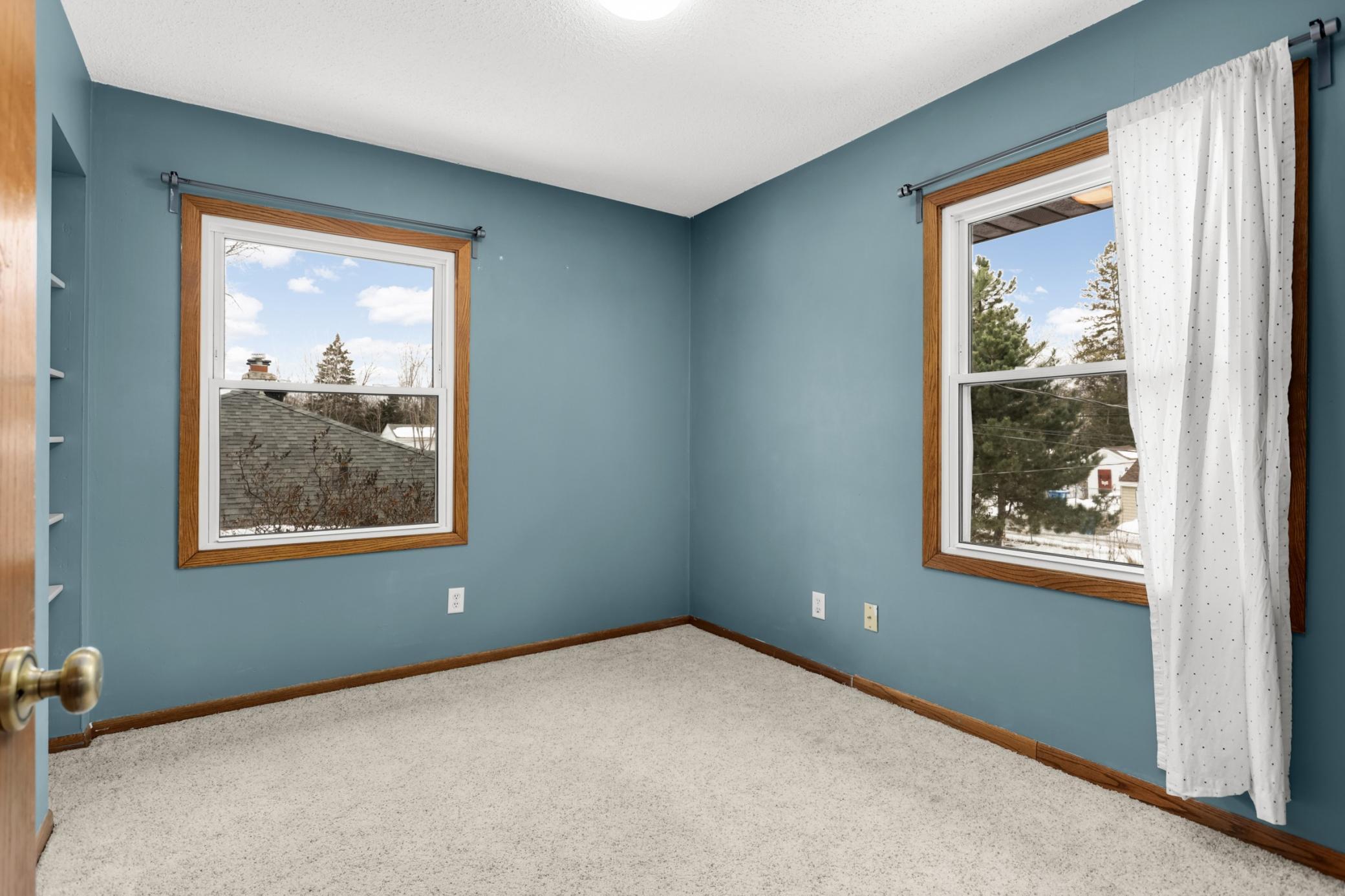 2751 York Avenue N, Robbinsdale, MN 55422